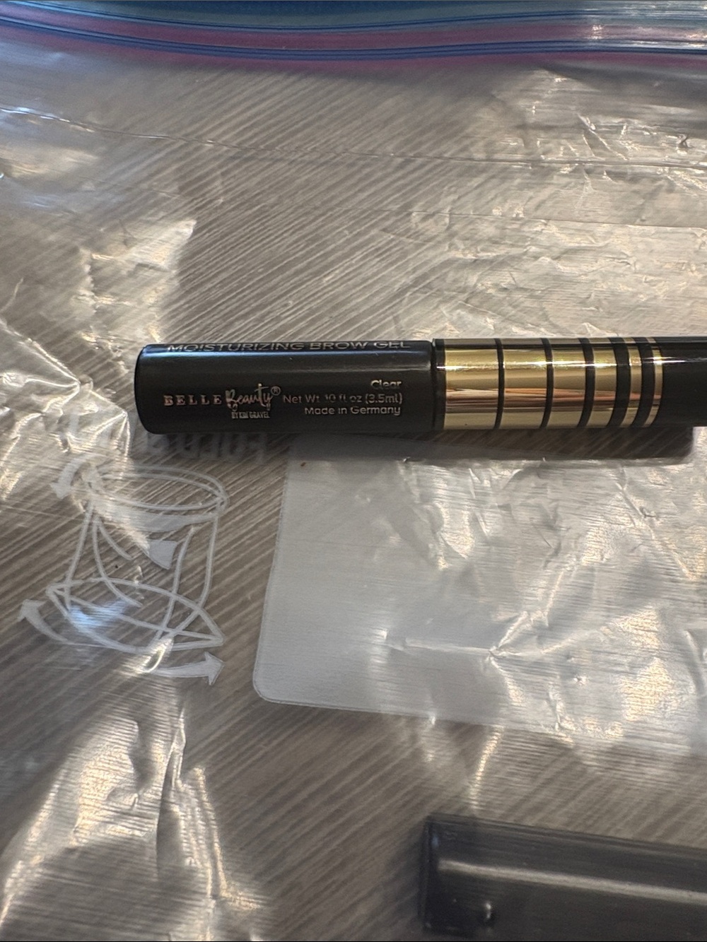 Belle by Kim Gravel Moisturizing Brow Gel in Black and Gold